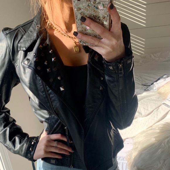 Black leather jacket❤️ - Picture 2 of 8